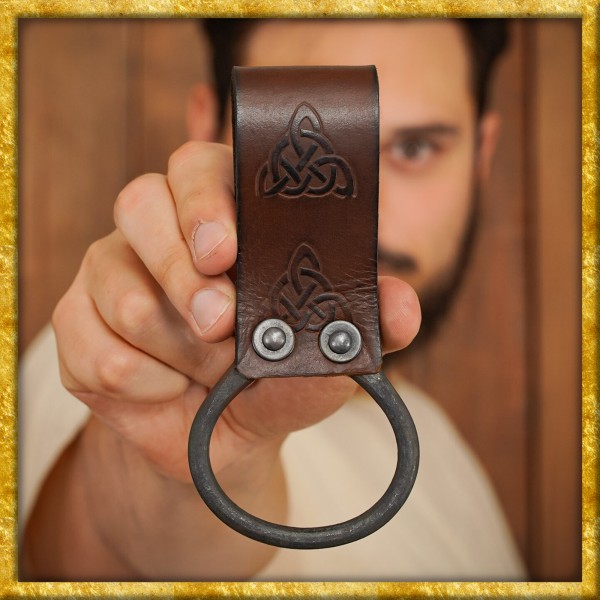 Wikinger Axtgürtelhalter mit keltischen Knoten - Braun