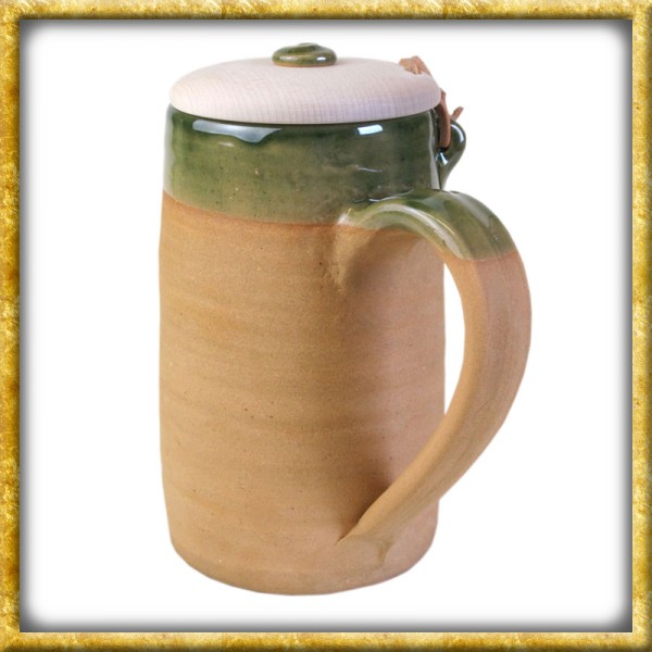 Bierkrug aus Ton mit Holzklappdeckel