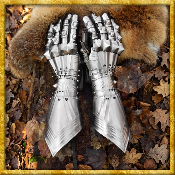 Gotische Panzerhandschuhe