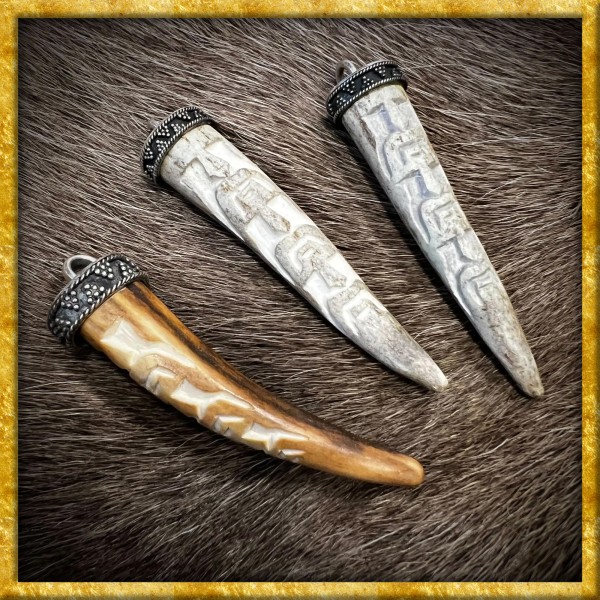 Talisman aus Hirschgeweih und Sterlingsilber
