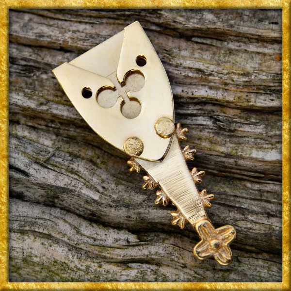 Mittelalter Gürtelendbeschlag mit Kleeblatt-Motiv aus galvanisiertem Messing