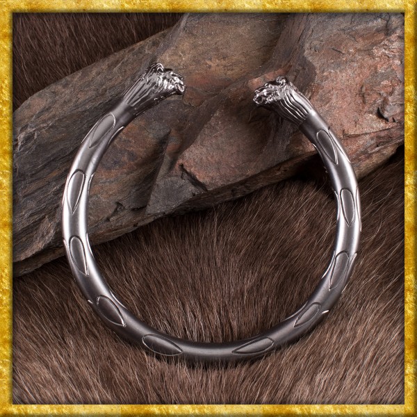 Römische Torques mit Löwenkopf