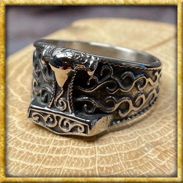 Nordischer Ring Thors Hammer