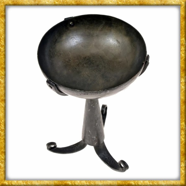 Mittelalterliche Schalenlampe mit Ständer